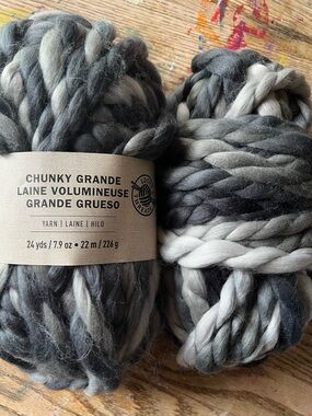Loops & Threads Chunky Grande Yarn in color Espresso - 2 skeins - discontinued